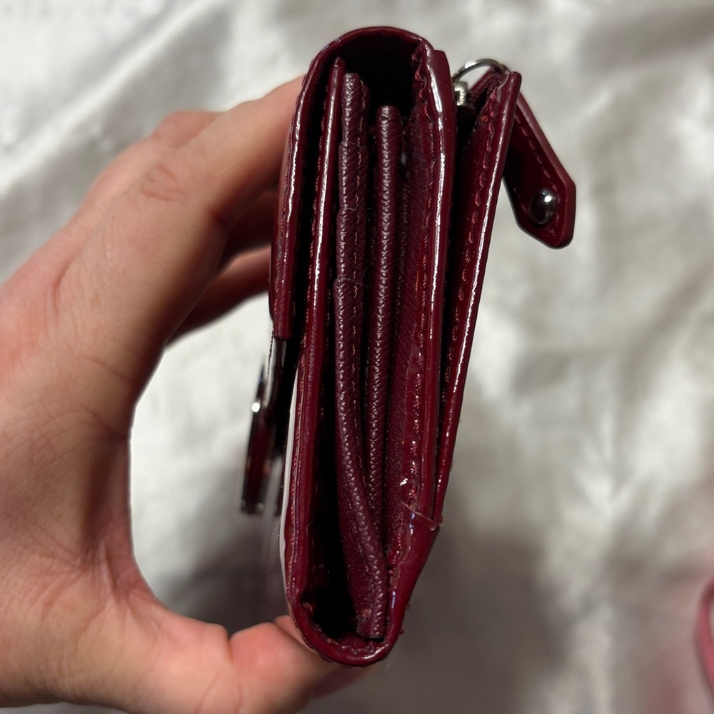 Coach red patent leather wallet - Picture 6 of 9